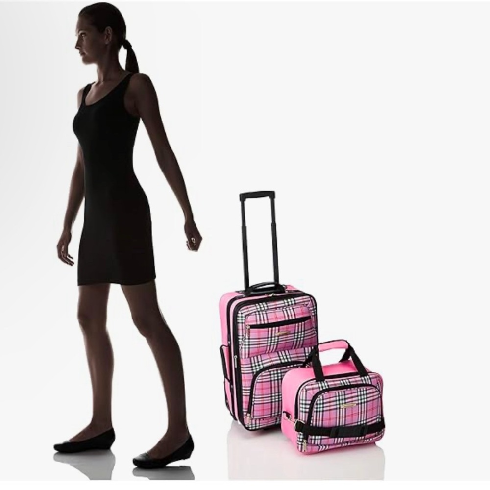 Rockland Fashion Softside Upright Luggage Set - Picture 4 of 12
